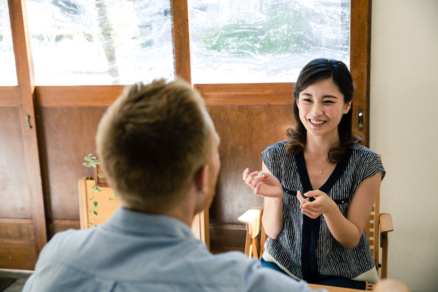 アウトプット仮説とは？効果や学習法、第二言語習得における重要性を解説